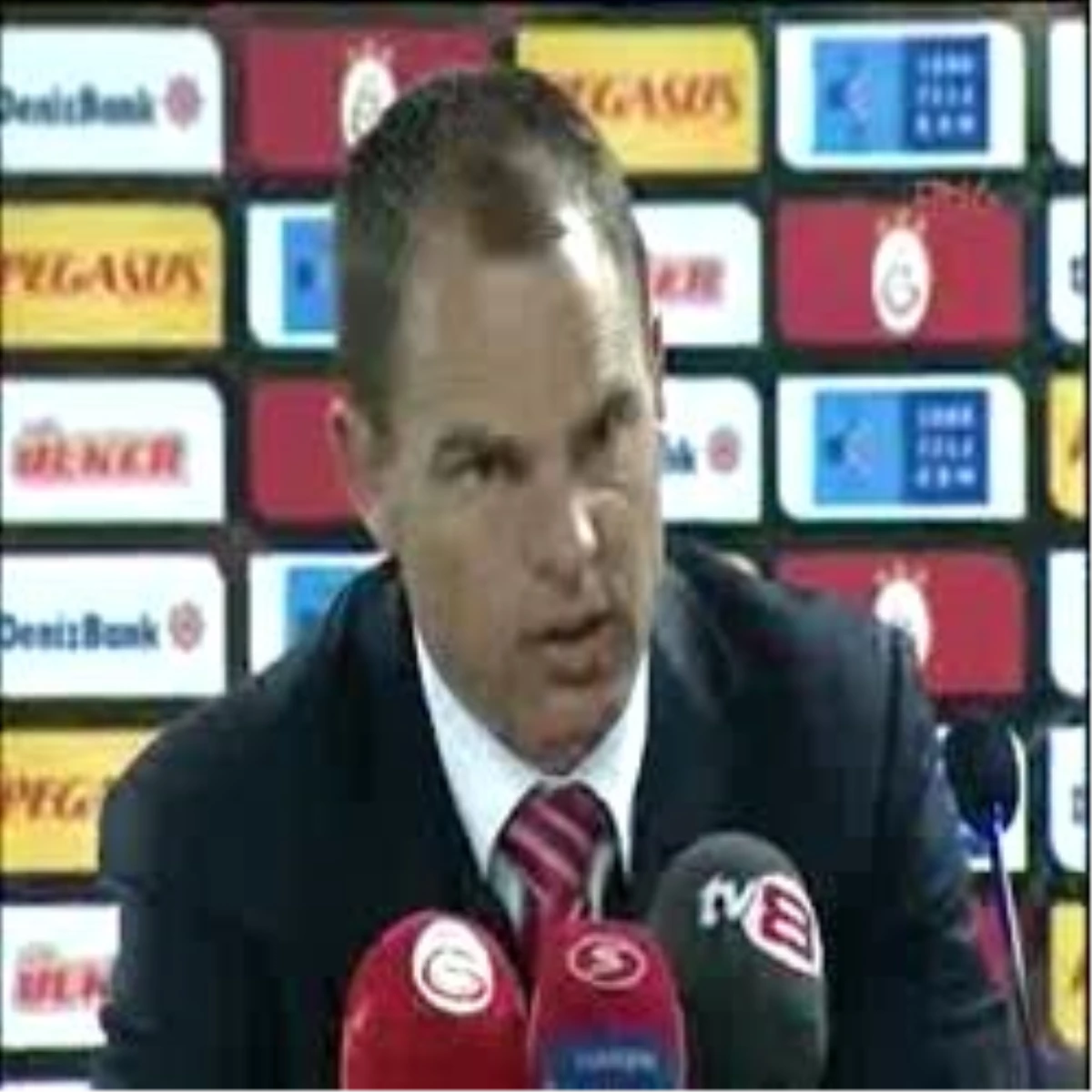 Galatasaray, Türk Telekom Arena\'daki İlk Maçında Ajax İle Golsüz Berabere Kaldı