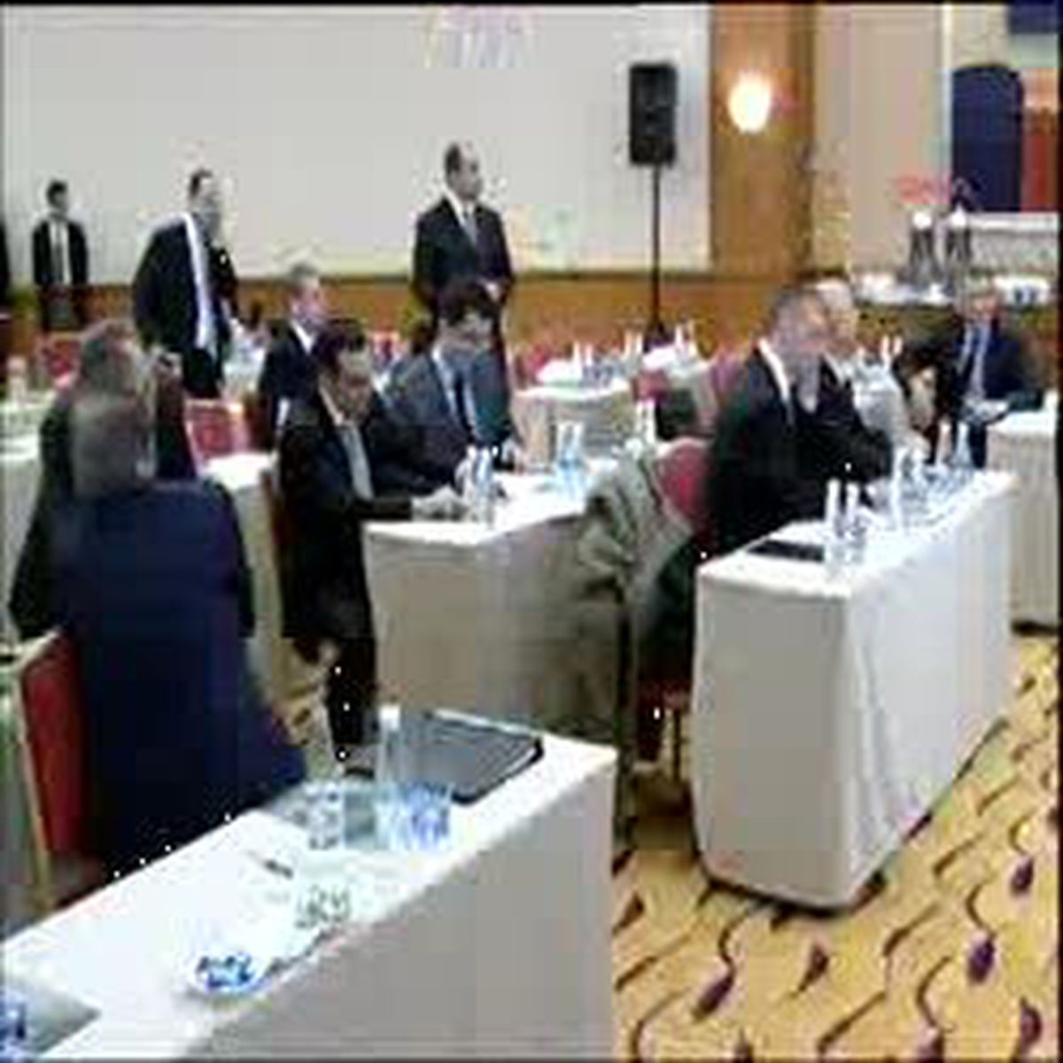 Bakan Çağlayan\'dan Merkez Bankası Başkanına Veryansın