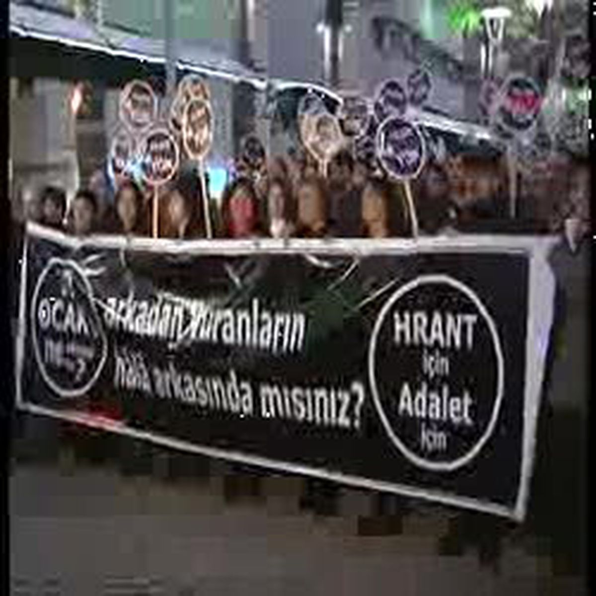 Hrant Dink\'e Meşaleli Anma