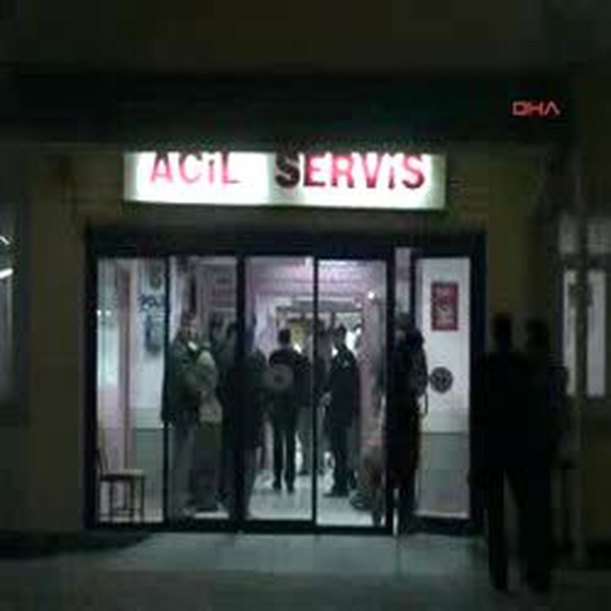 Kadın Kıyafetiyle Kuyumcuyu Soymaya Çalışan Şahıs Polis Çıktı