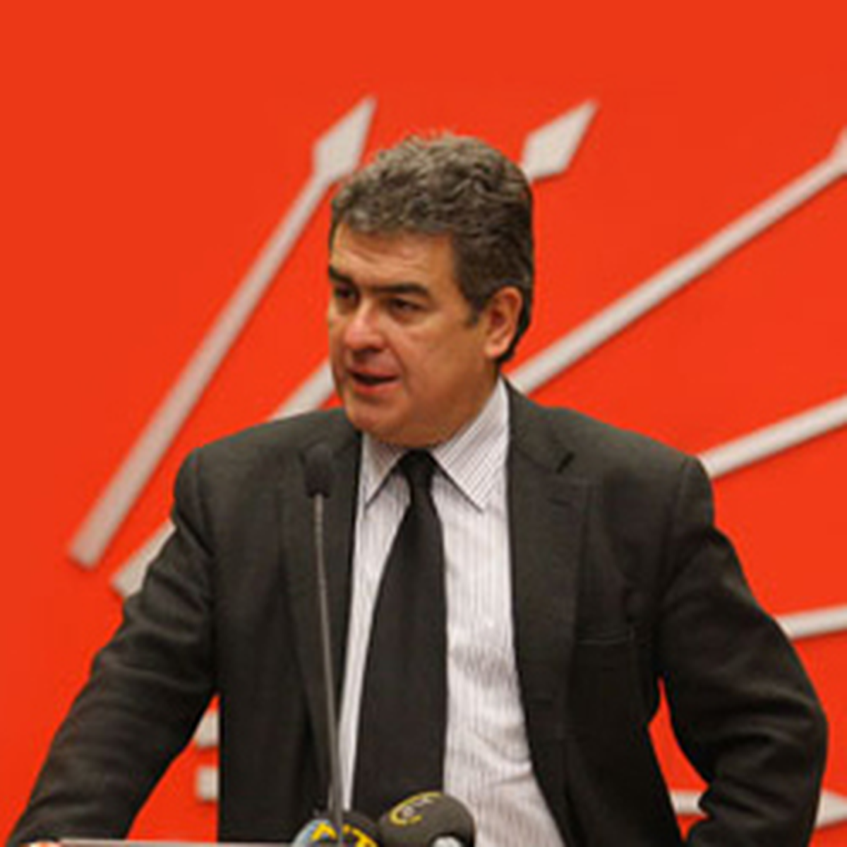 Ergenekon Tutuklularına Meclis Yolu