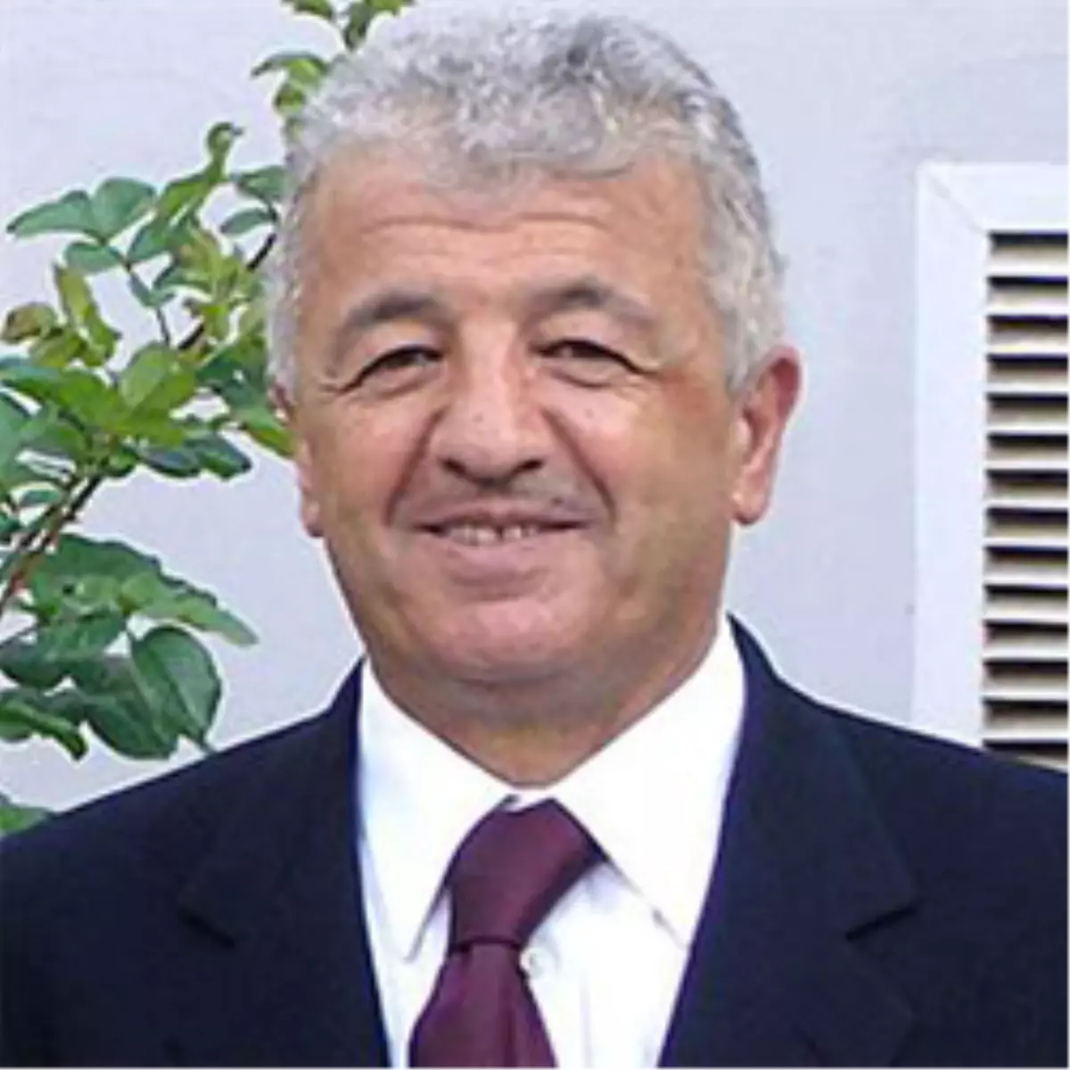 - Roma Büyükelçisi Hakkı Akil Görevine Başladı