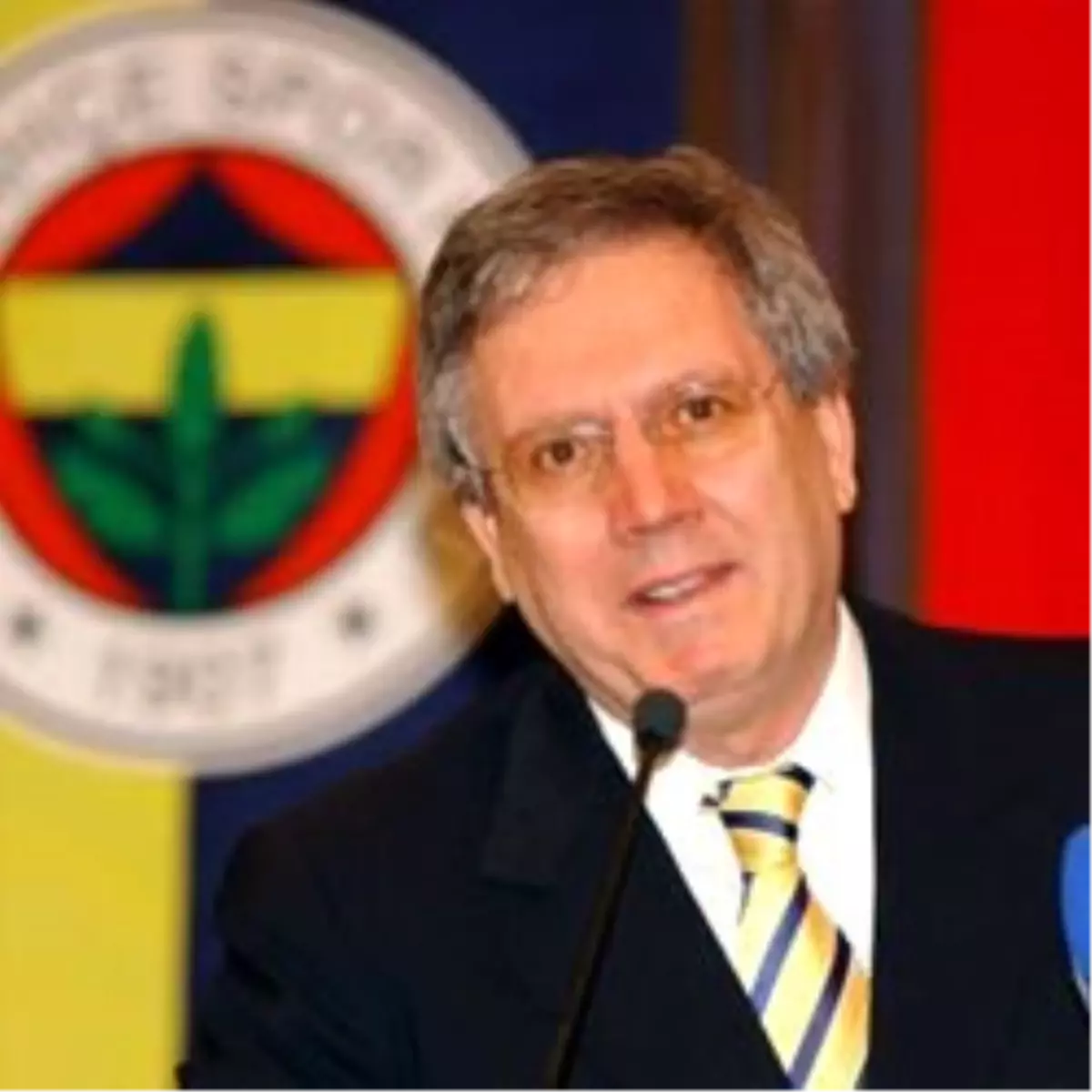 Başkan Aziz Yıldırım, Alex\'in Sözleşme Yenileme İle İlgili Kaygılarını Yok Etti