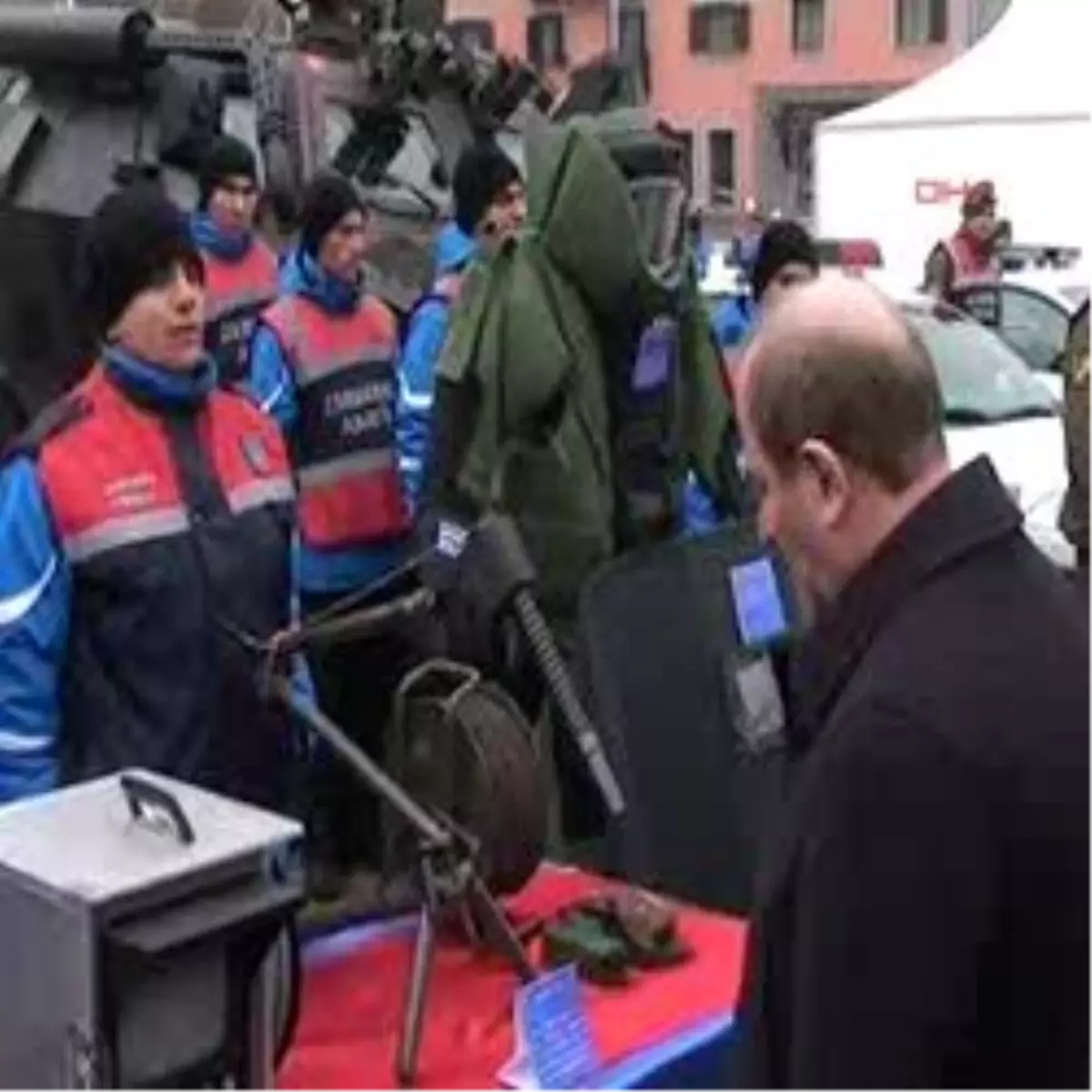 Jandarmanın Palandöken\'deki Tatbikatı Gerçeğini Aratmadı