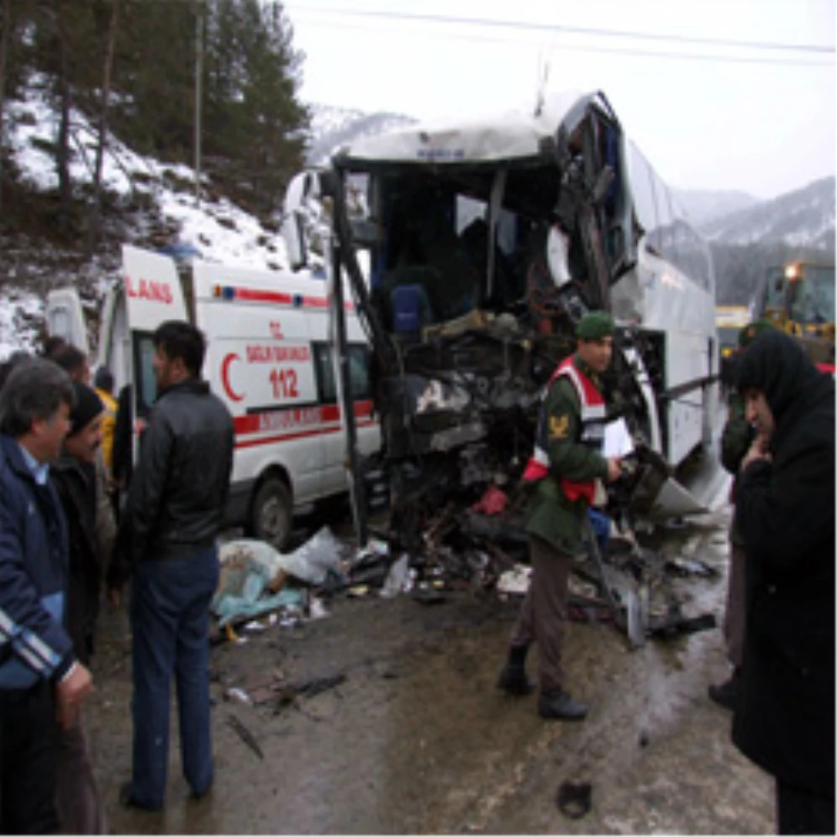 Giresun Hastane Kaza; 1 Ölü 25 Yaralı