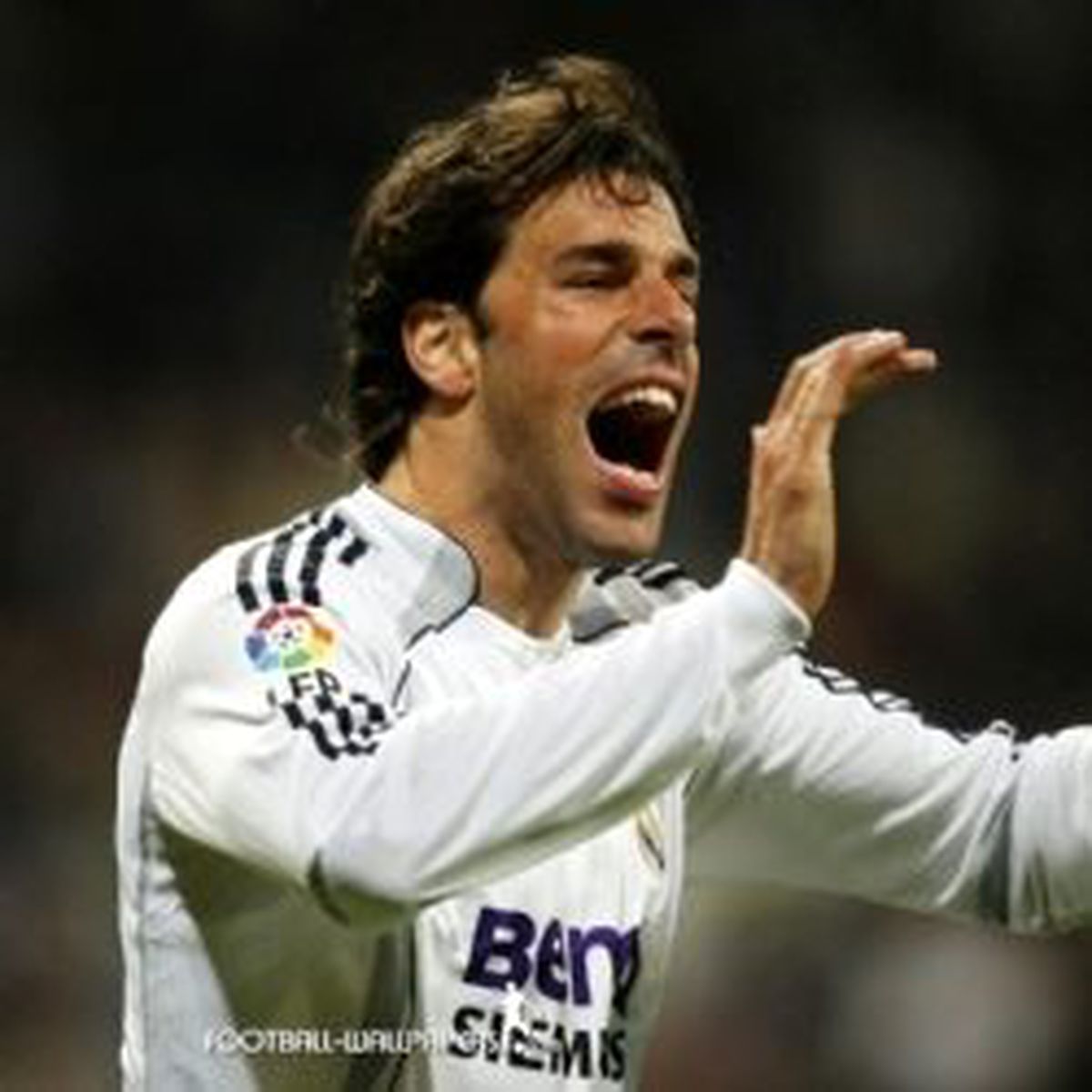 Hamburg, Ruud Van Nistelrooy'u Real Madrıd'e Geri Vermiyor