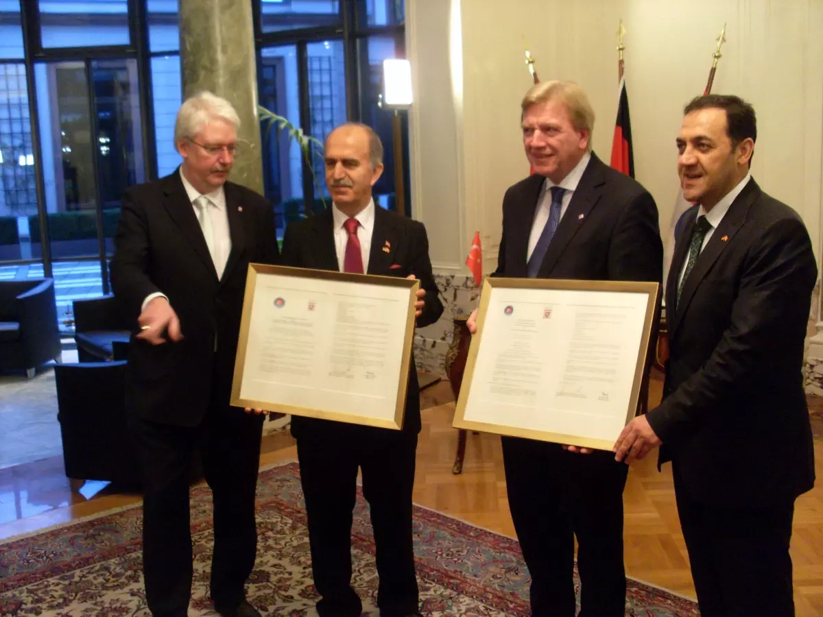 Almanya\'nın Hessen Eyaleti Başbakanı Volker Bouffier Bursa Ziyareti