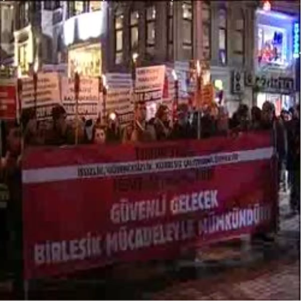 Taksim'de 'Torba Tasarı' Protestosu