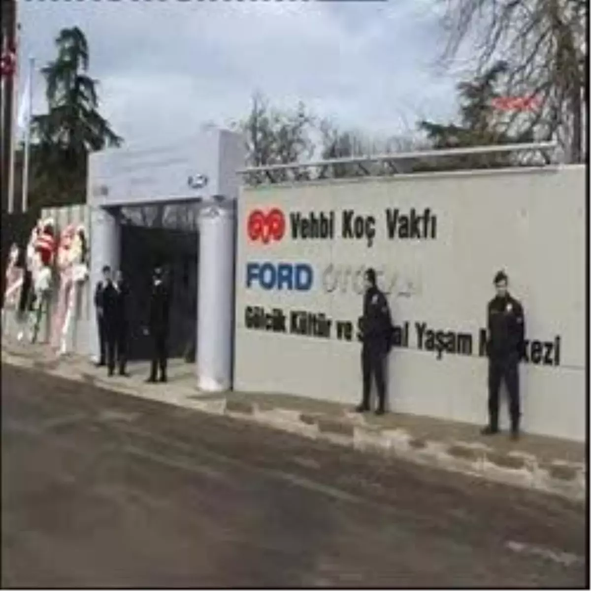 Vehbi Koç Vakfı Ve Ford Otosan\'dan Gölcük\'te Sosyal Yaşam Merkezi