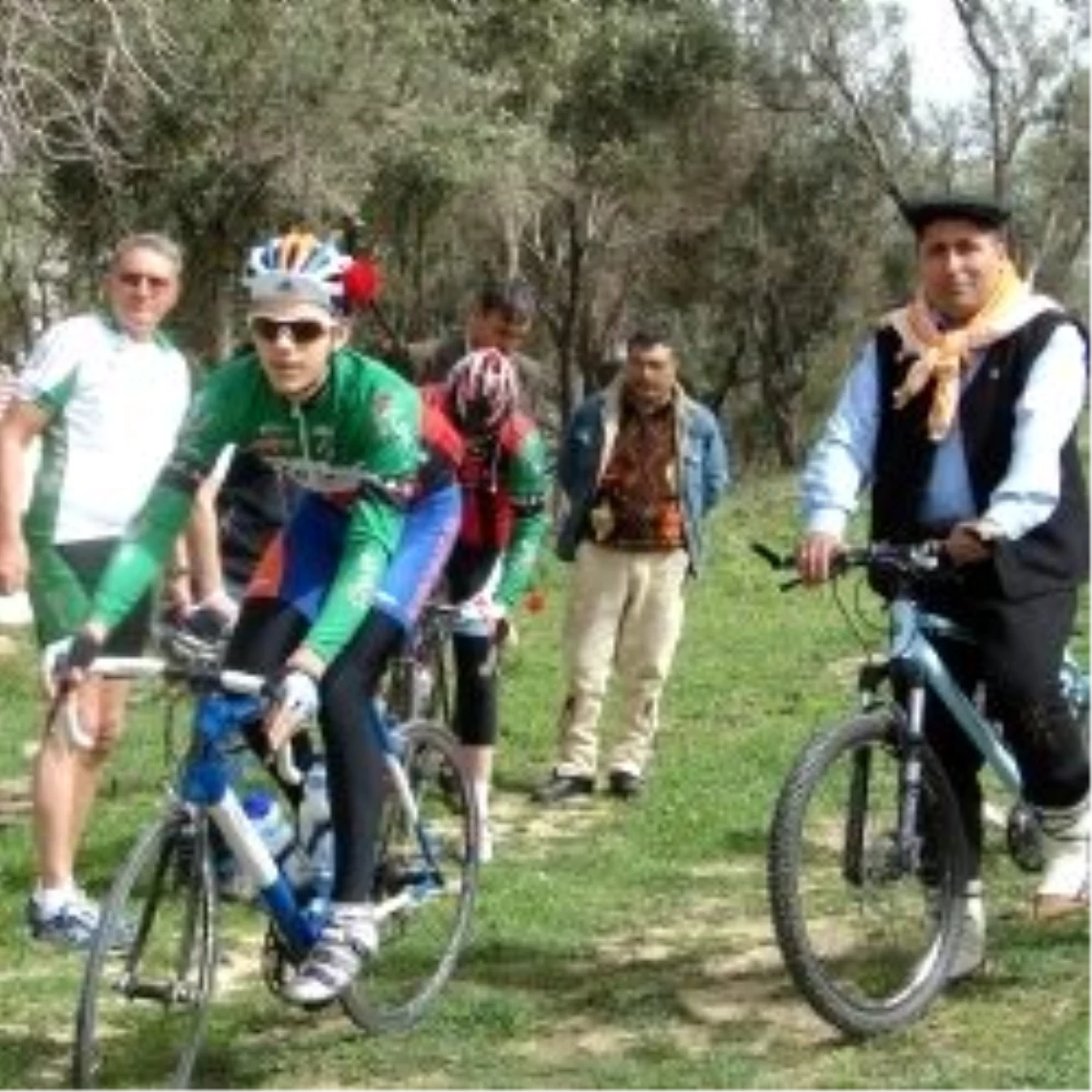 Sezonun İlk Bisiklet Yarışı Alanya\'da Başladı