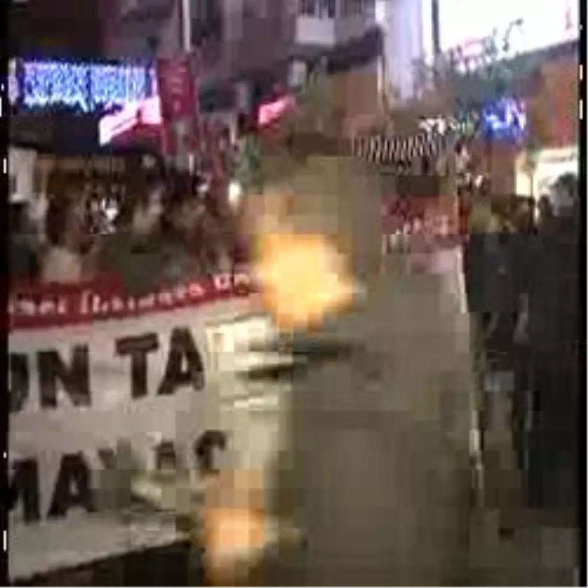 Taraftarlar İzmir\'de de Yürüdü