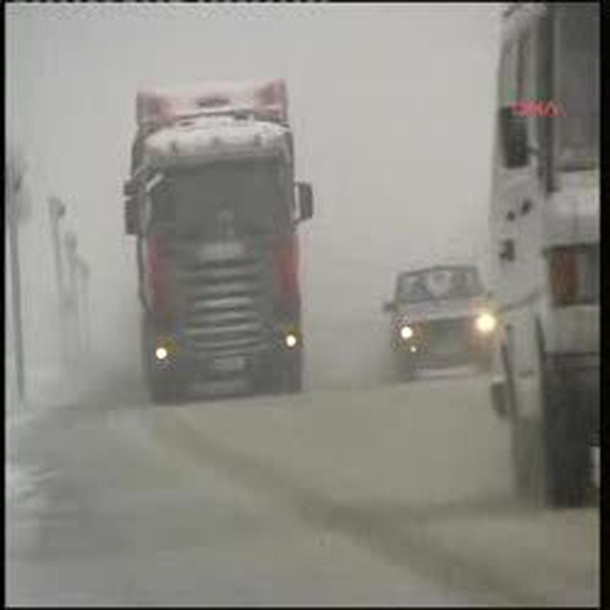 Bolu Dağı'nda Kar Ve Sis