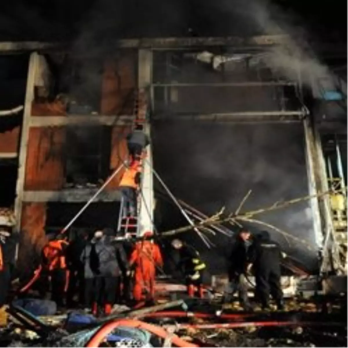 Faciadan Dram Çıktı