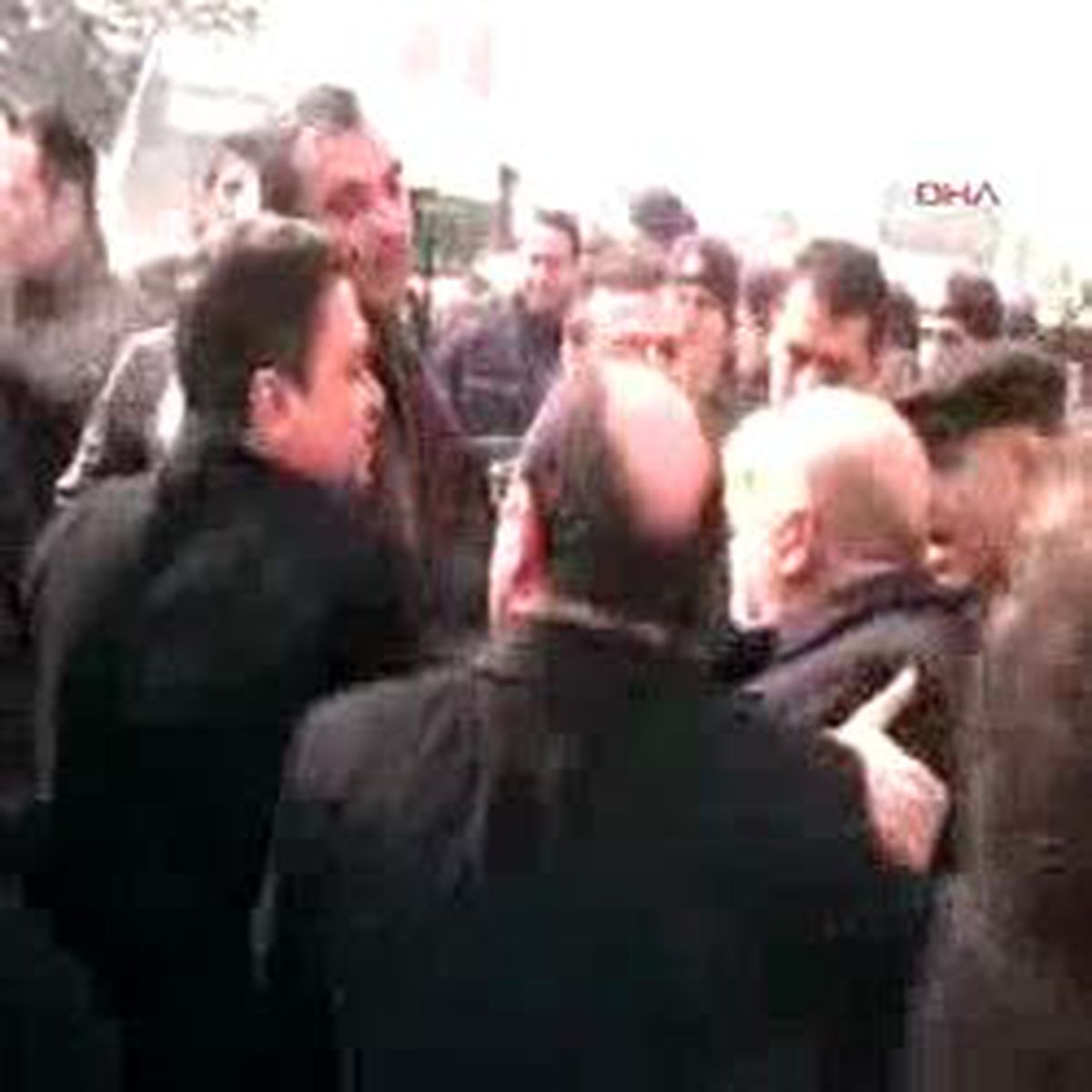 Tekin: "Hukuksuzluğu Gidereceğiz"