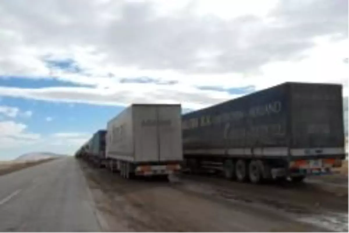 TIR Şoförünün Yaptığına Bak!