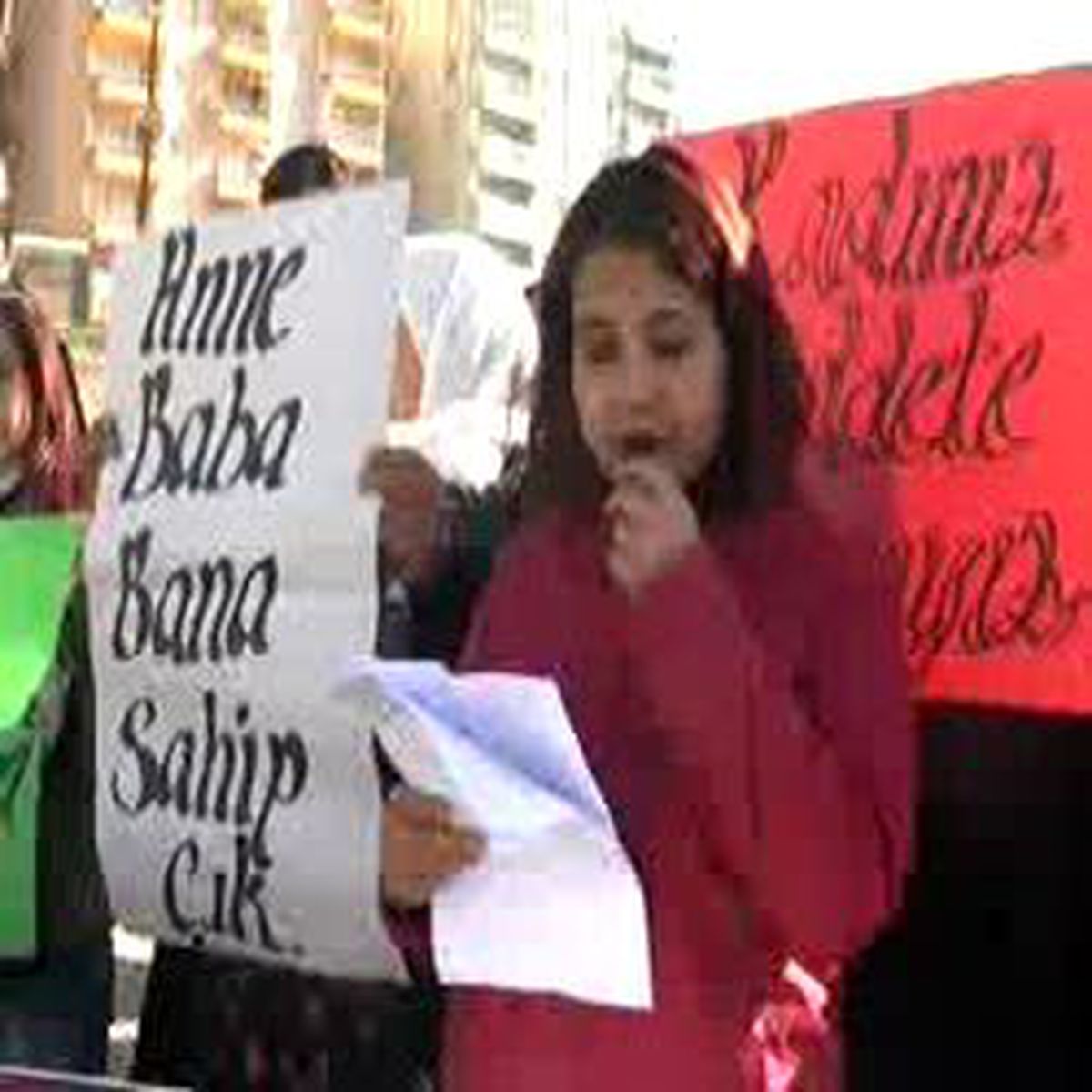 Siirt Adliye Binası Önünde Tecavüz Protestosu