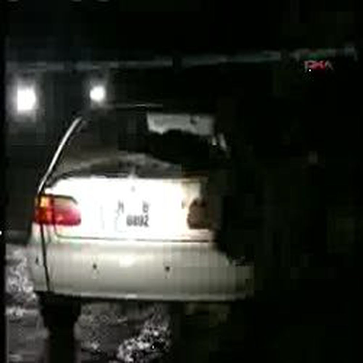 Adana'da 2 Araç Kundaklandı