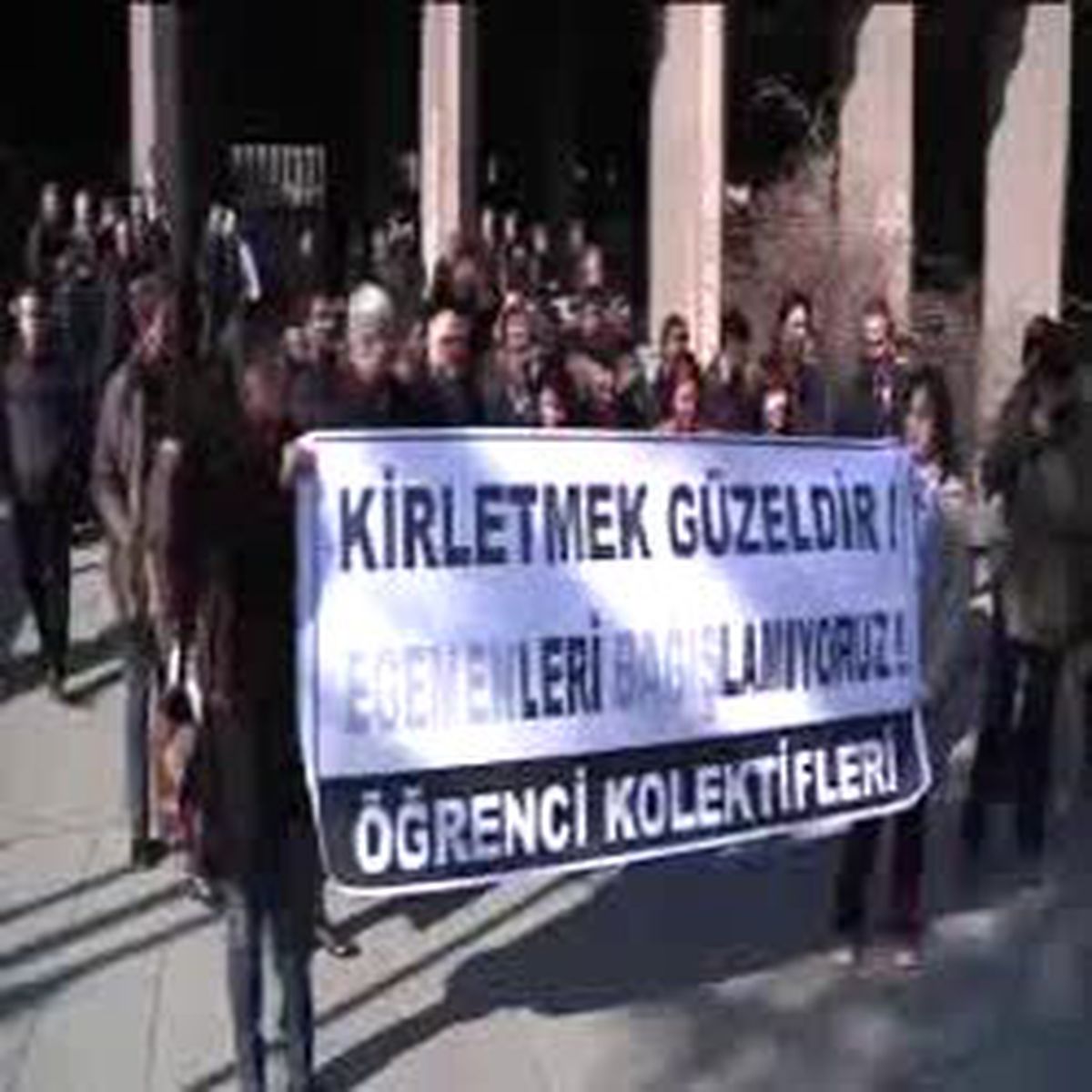 Egemen Bağış'a Yumurta Atma Davası