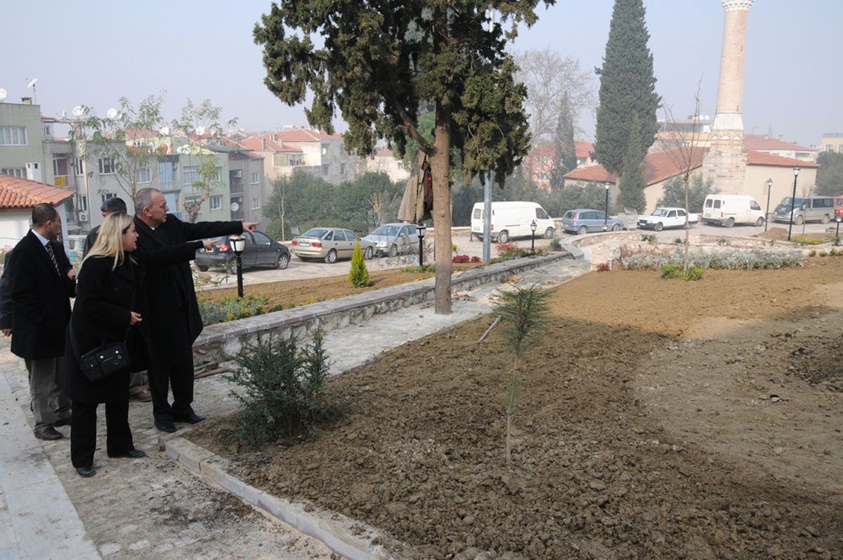 Alibey Camii ve Çınarlı Kahve Parkı Açılıyor