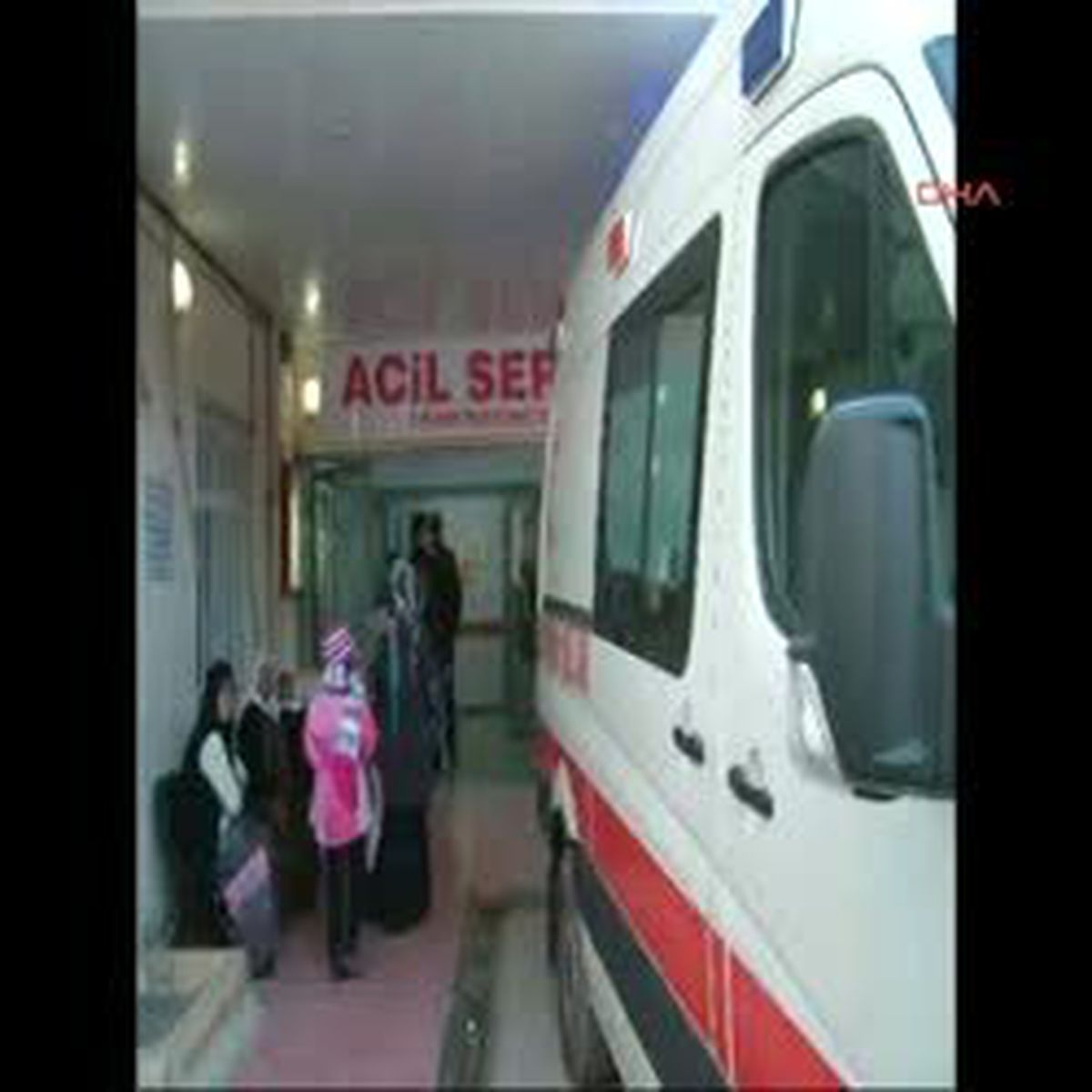 Dereye Düşen Çobanı Vatandaşlar Kurtardı