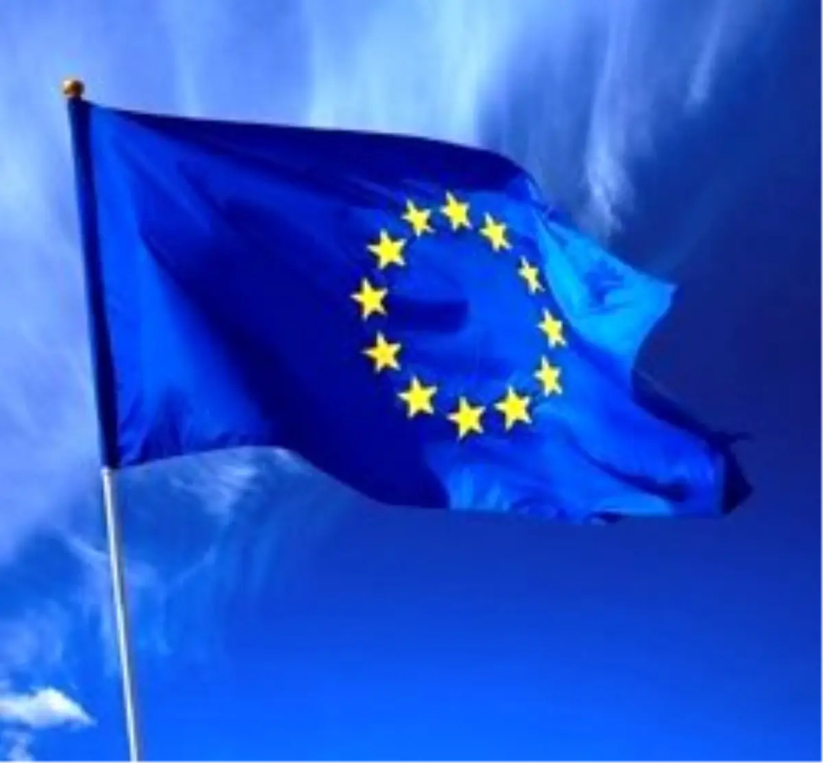 AB Mübarek'in İstifa Kararını 'Saygıyla' Karşıladı