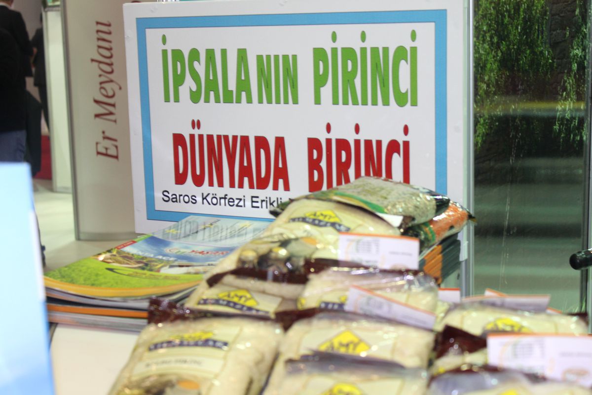 Emitt’te 1 Ton İpsala Pirinci Dağıtıldı