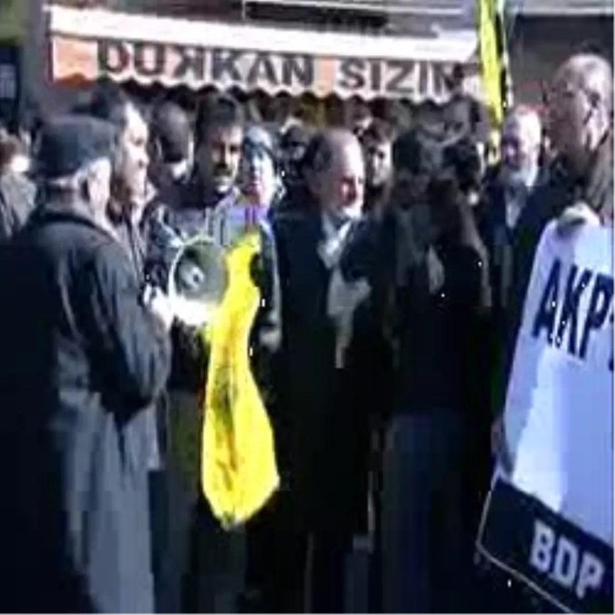 BDP'li Tuncel'e Protesto Şoku