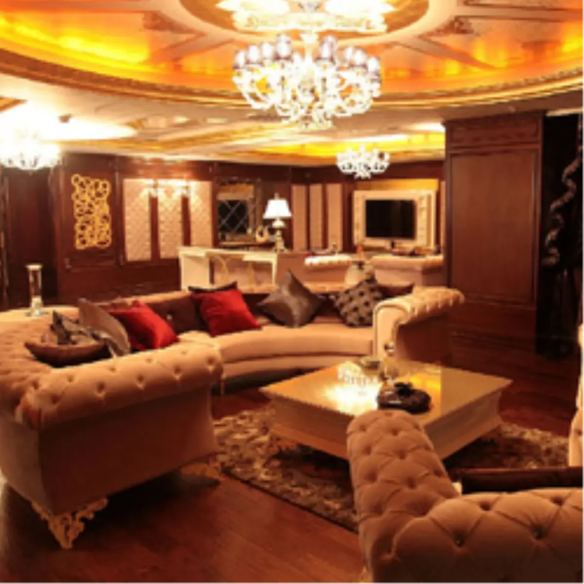 Cratos Premium, Toshiba LCD Televizyonları Tercih Etti