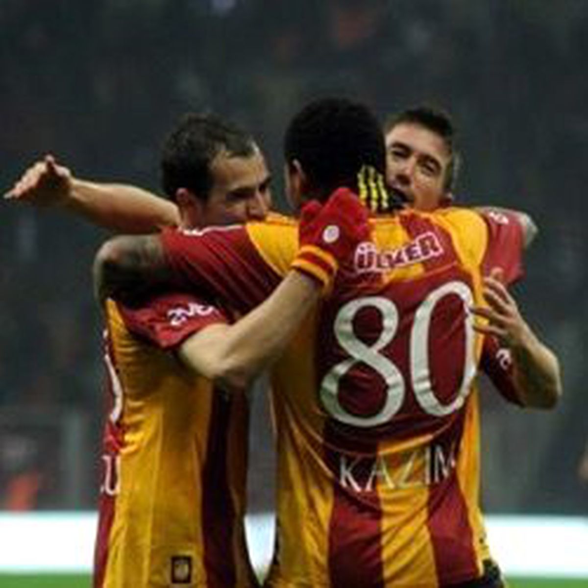 Galatasaray 10 Eksikle Çalıştı