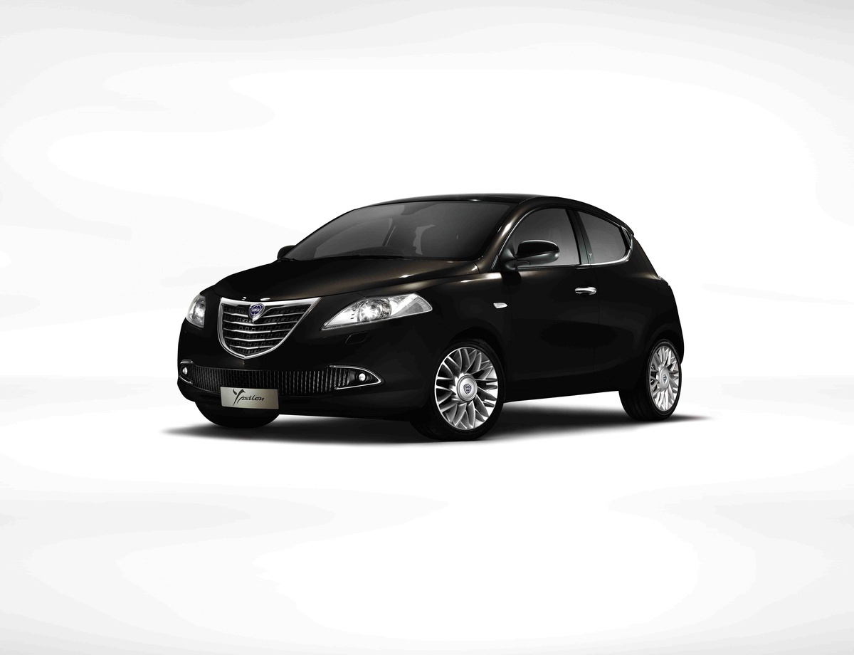 Cenevre Otomobil Fuarı 2011 Yıldızları: İşte Yeni Lancia Ypsilon!