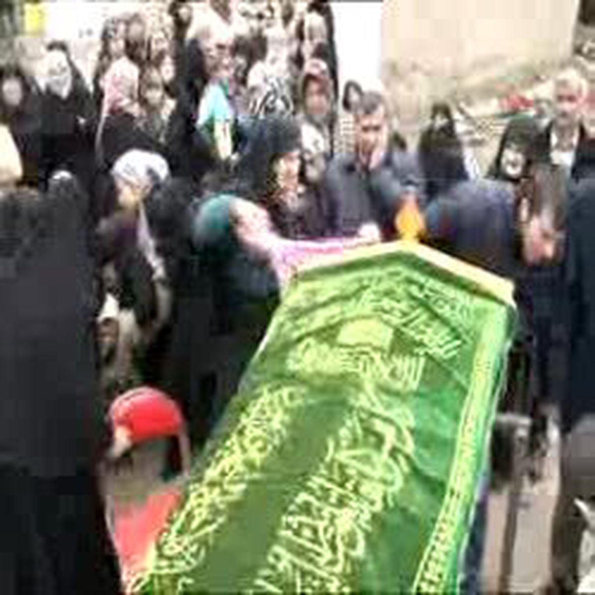 Bu Fotoğraf Ve Seriat Konuşması Soruşturma Nedeni