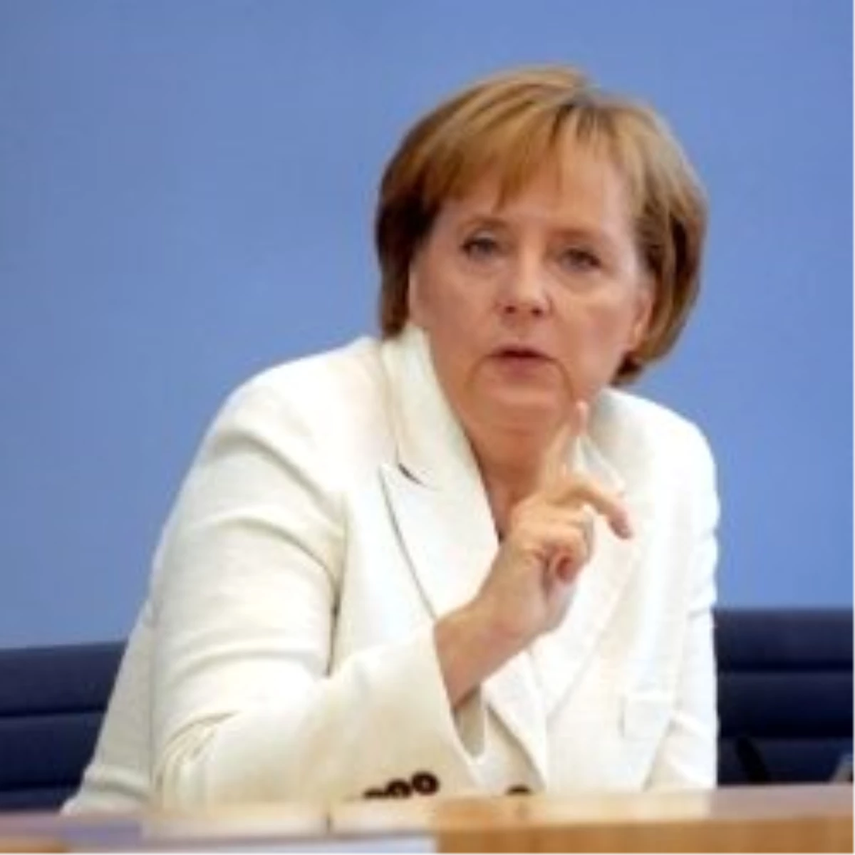 Merkel: Göçmenler Bizim Geleceğimiz
