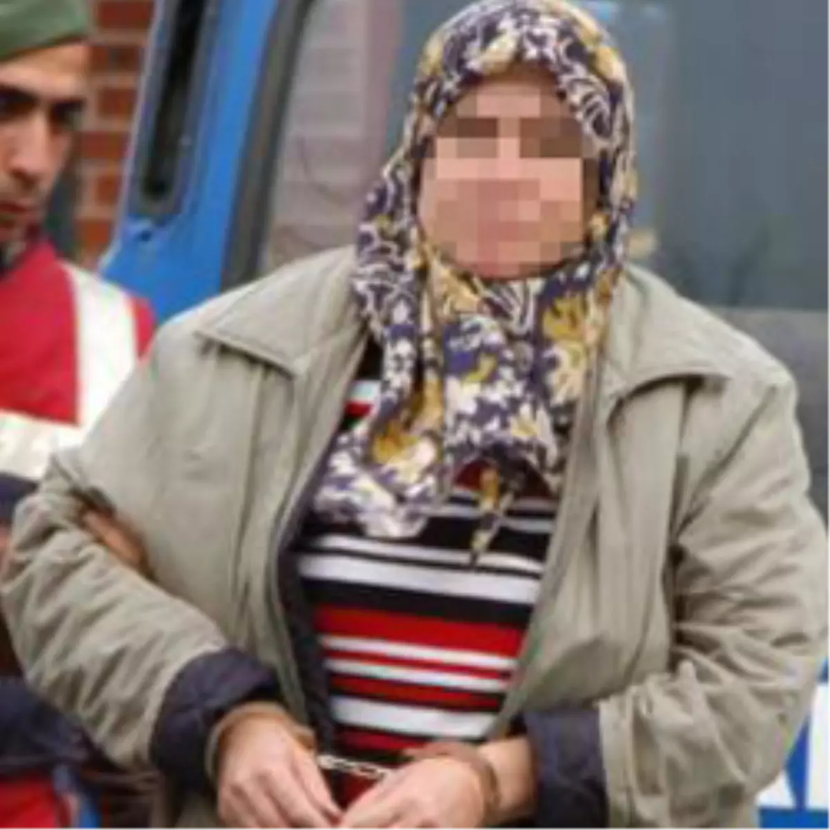 \'Cenan Abla Beni Erkeklere Pazarladı\'