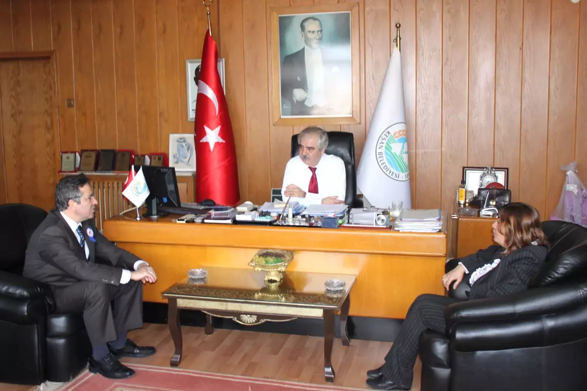 Vergi Dairesi Yetkililerinden Özcan’a Ziyaret