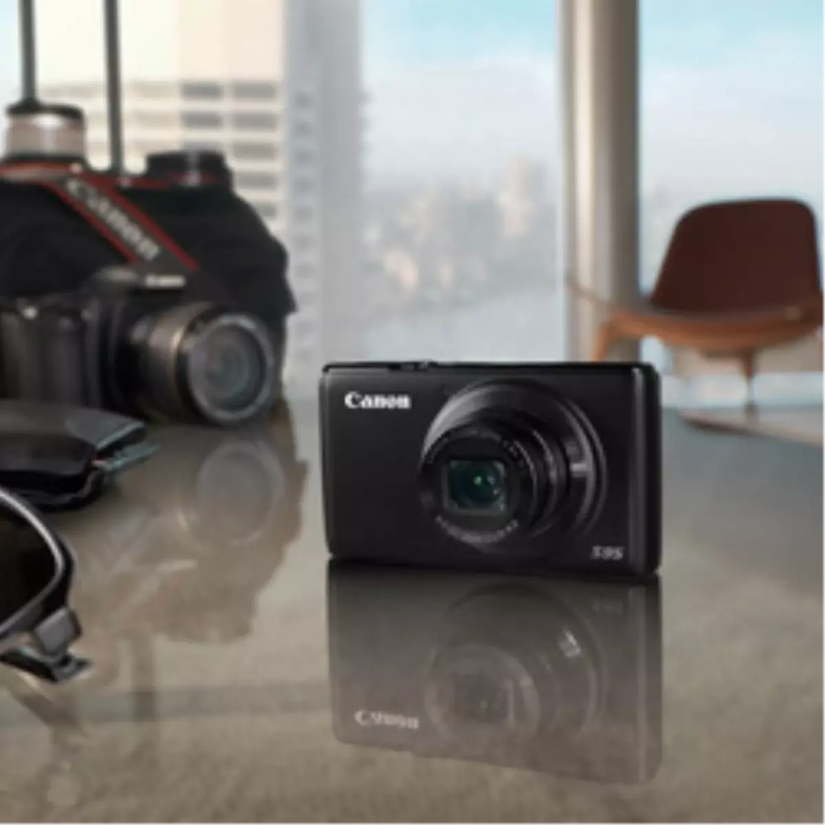 Yeni Canon Powershot S95 Cebe Sığan Büyük Güç
