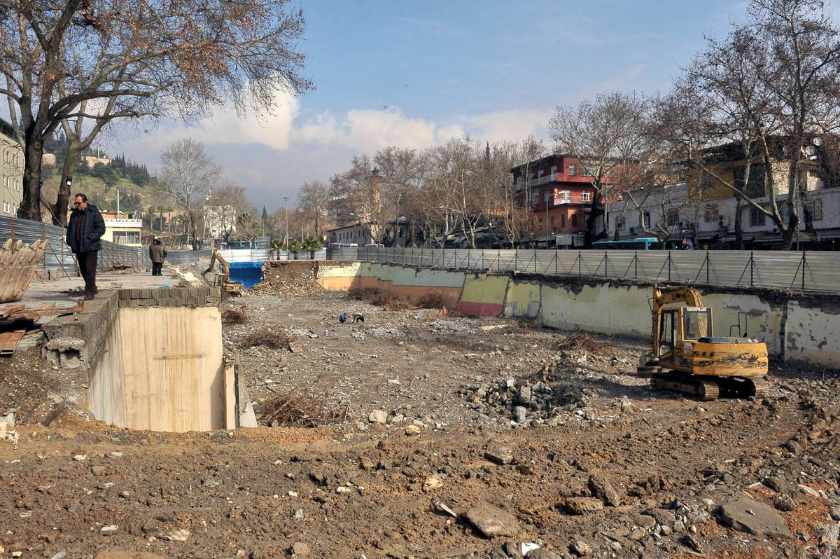 Betonarme Menfez Çalışması Devam Ediyor