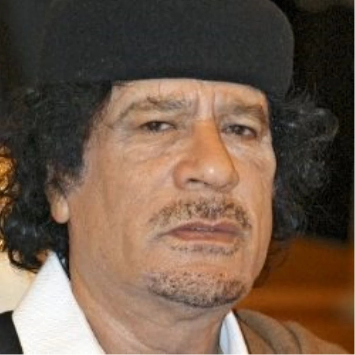 İtalya\'dan Kaddafi\'ye Gözdağı