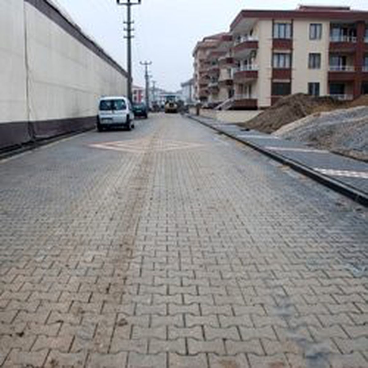 Yalova Belediyesi Yol Çalışmaları Devam Ediyor