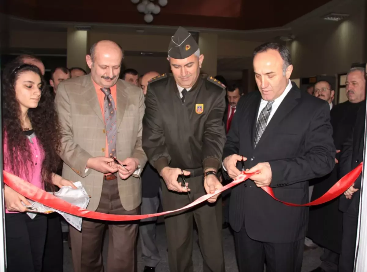 2 Mart Foğraf Sergisi Açılışı Yapıldı…