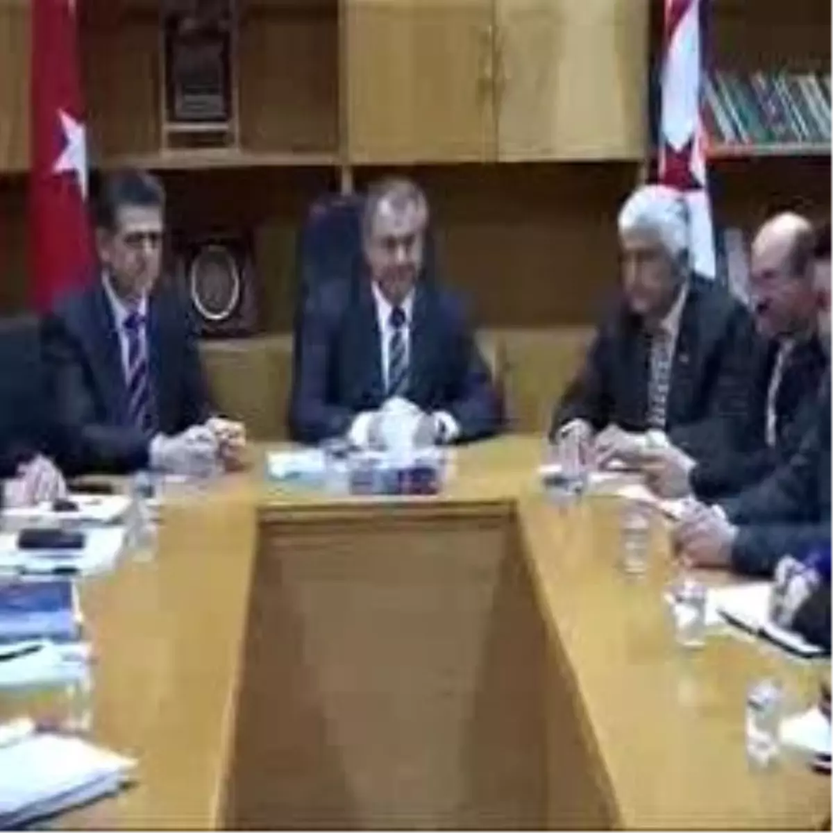 KKTC\'DE Sendikal Platform\'la Başbakanının Görüşmesinde Uzlaşı Çıkmadı