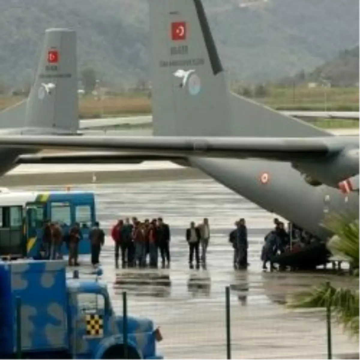 Tahliye Edilen 423 Vatandaş Dalaman Havaalanı\'na İndi