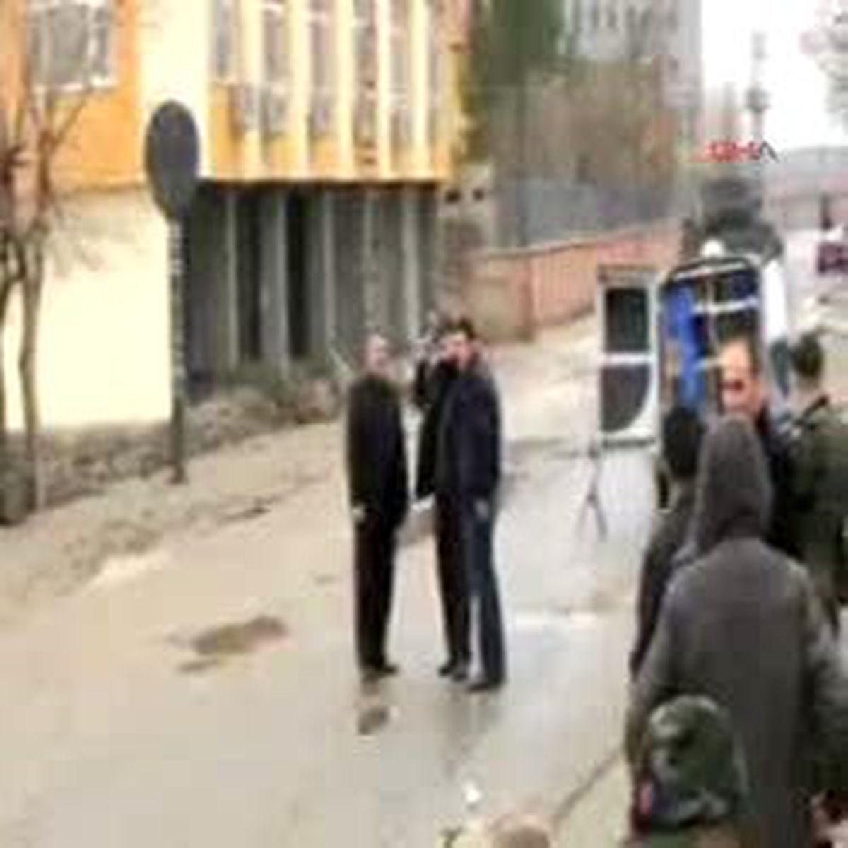 Cizre- İdil'de Dershanenin Bulunduğu Binaya Patlayıcı Konuldu