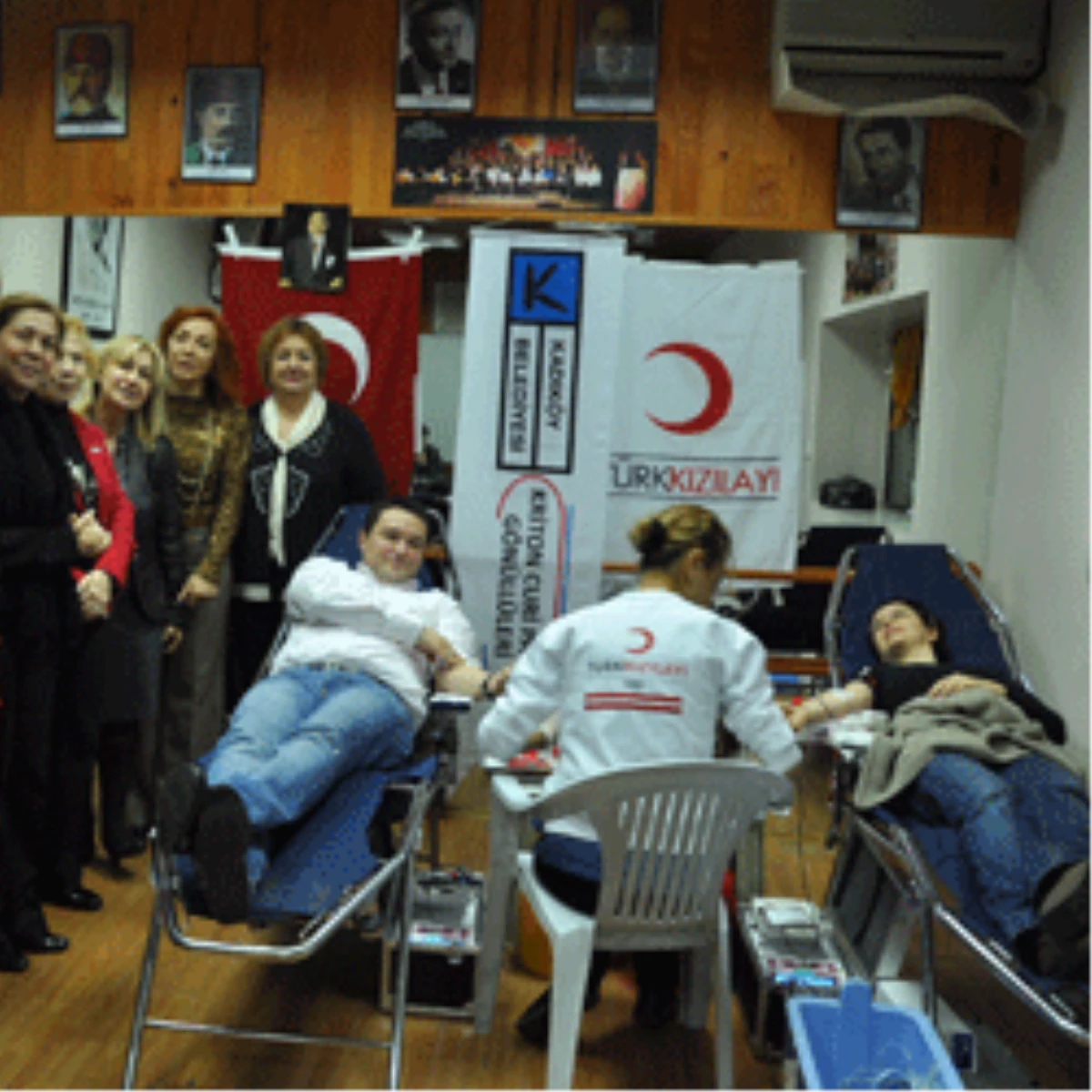 Kadıköy Belediyesi Gönüllüleri’nden Kızılay’a Bir Yıl Süreyle Kan Bağışı