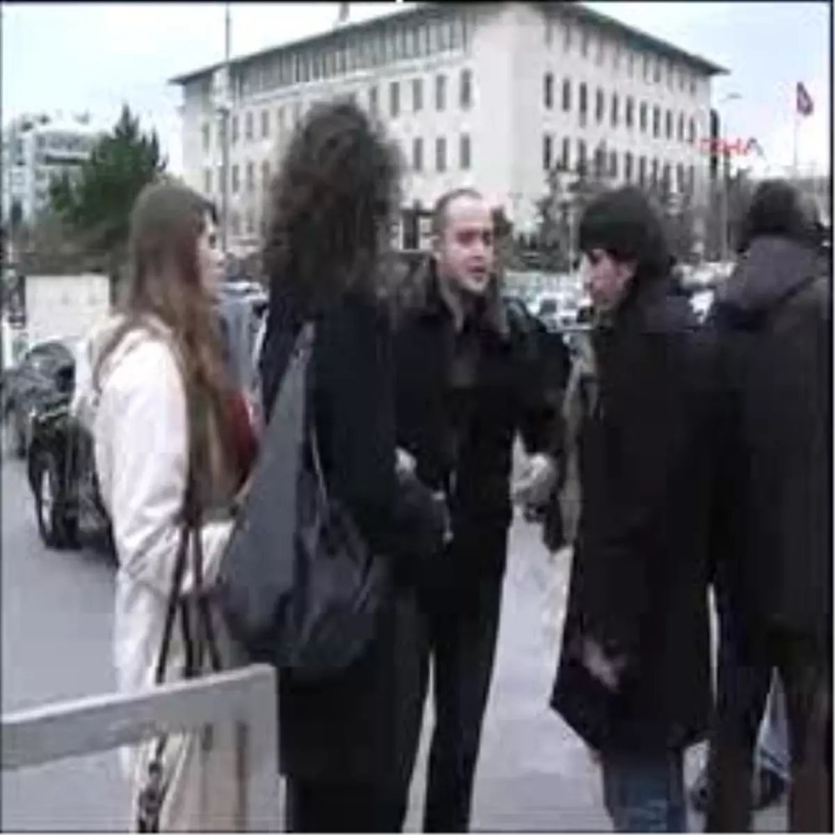 ( Özel ) Erdoğan'ın Bulunduğu Kongre Merkezi Yakınında Şüpheli Paket Alarmı