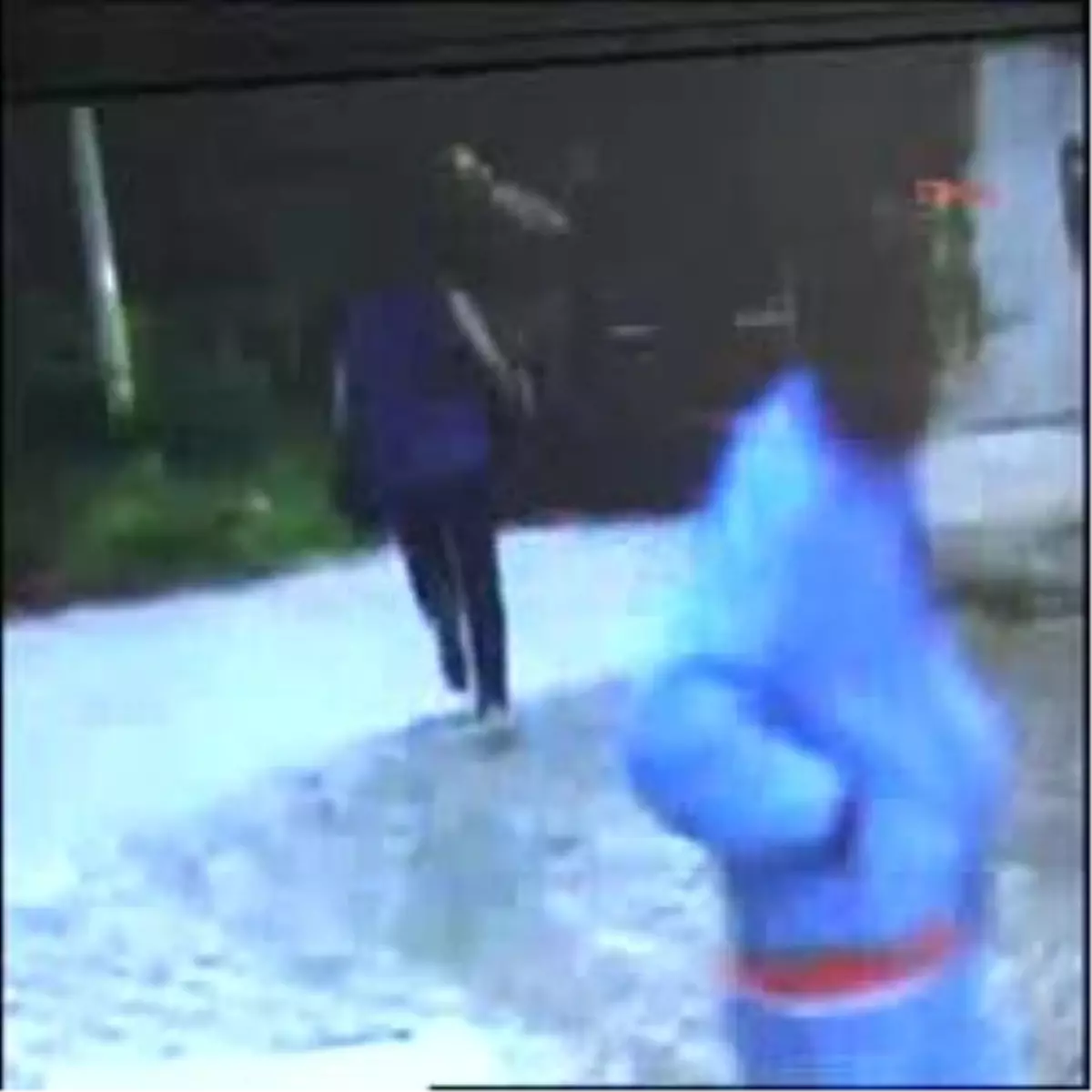 Bodrum - Kaza Güvenlik Kamerasında
Traktör Devrildi: 4 Yaralı