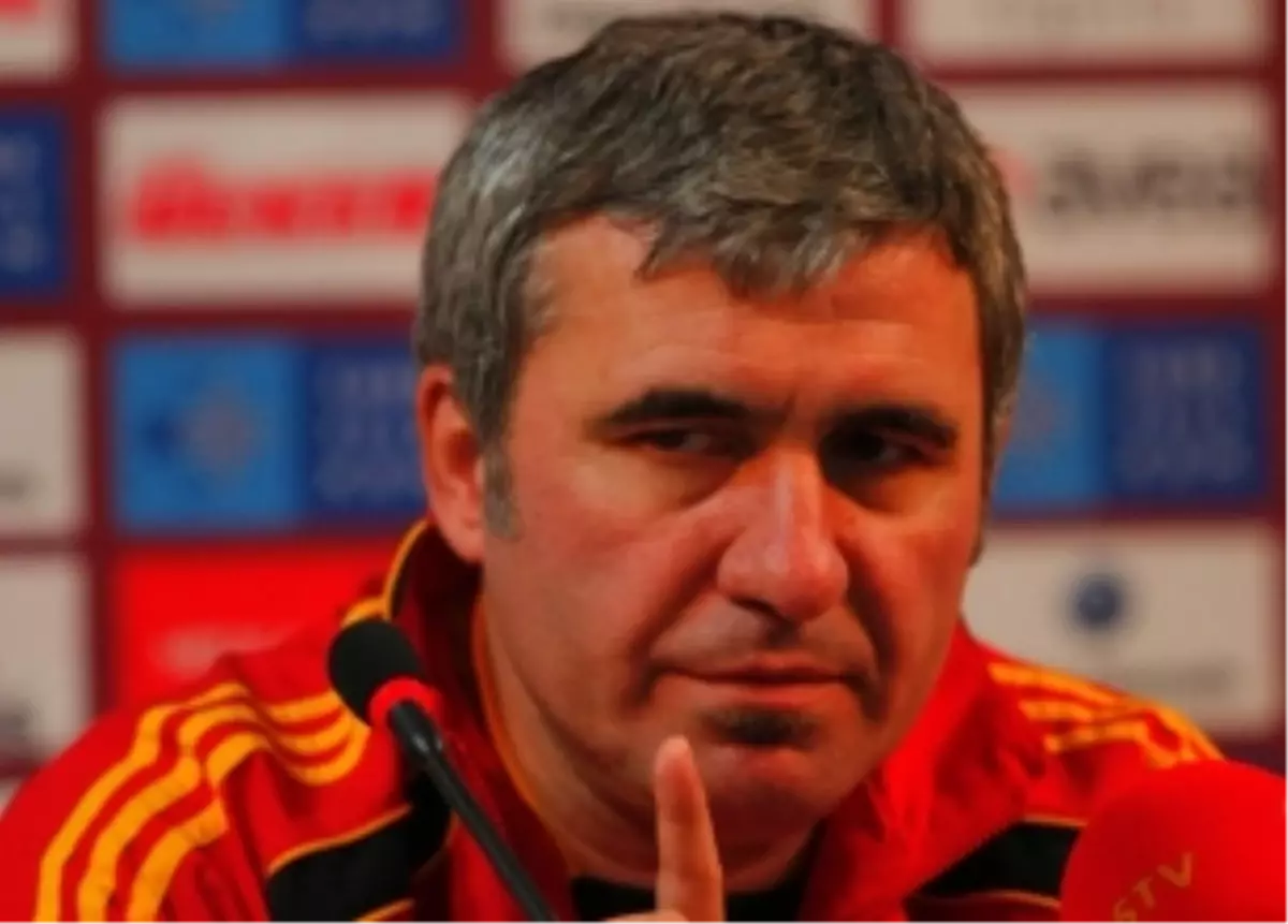 'İstifa' Çağrılarına Yanıt Verdi