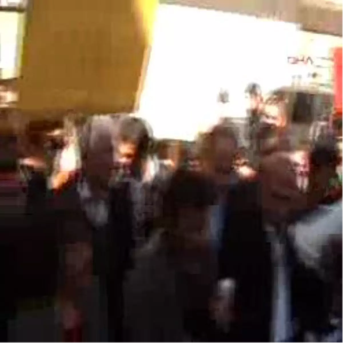 Bdp\'li Başkan: Karanlıkta Cinayet, Taciz Ve Tecavüz Yaşanıyor