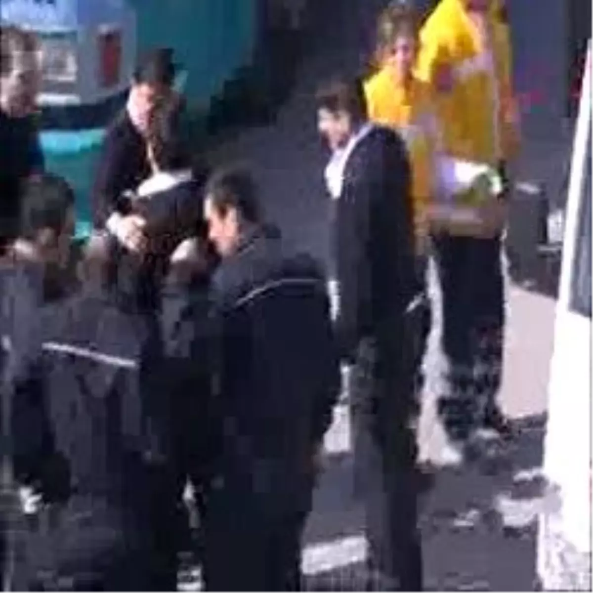 Yolcu Kapma Yarışı Kanlı Bitti