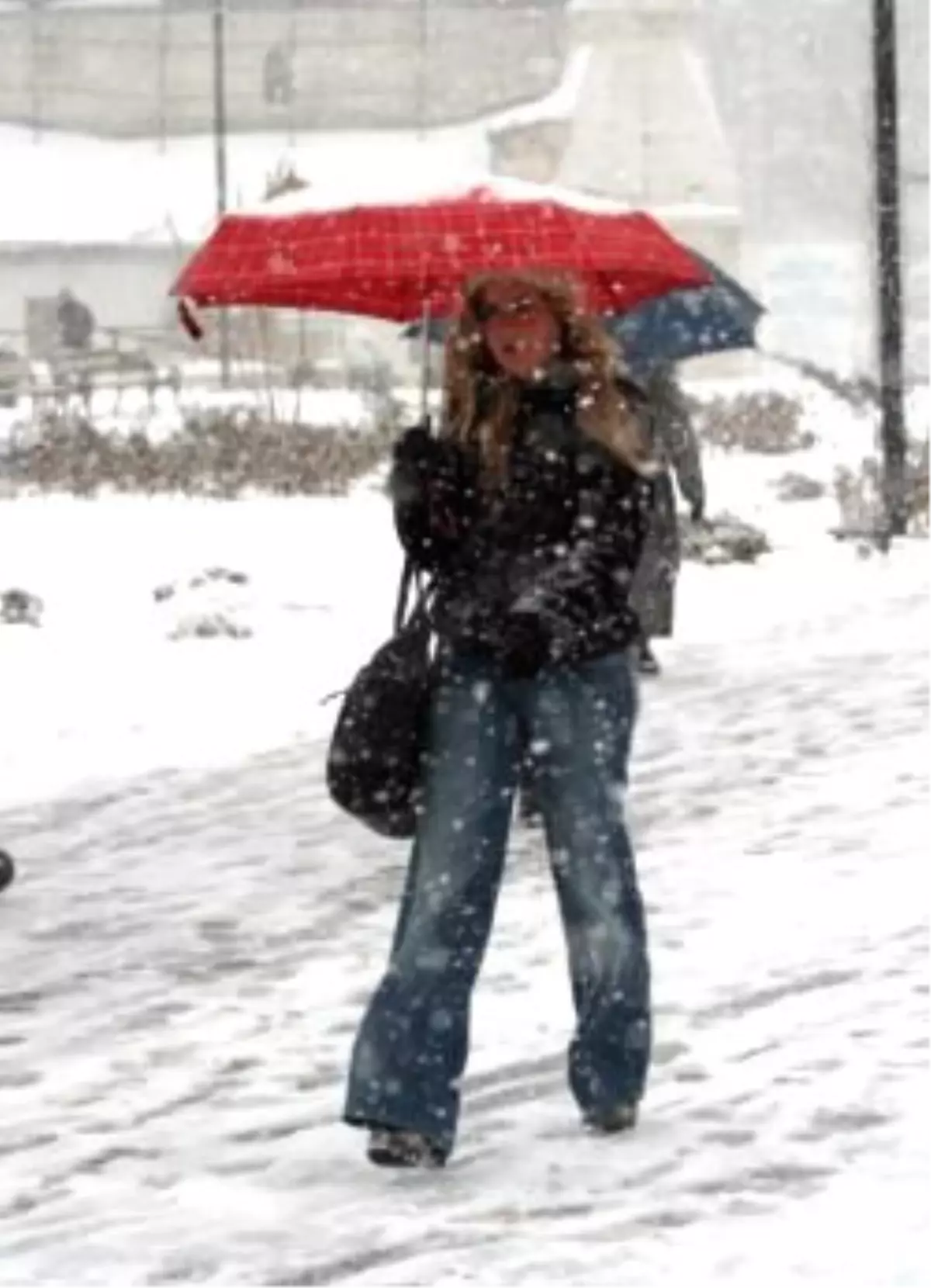 İstanbul\'da Kar Alarmı