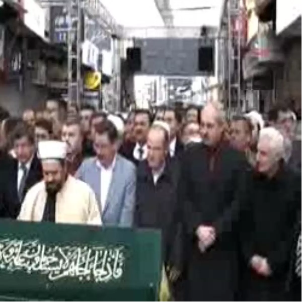 Tahir Büyükkörükçü, Toprağa Verildi